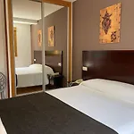 圣拉萨罗酒店 * 圣地亚哥－德孔波斯特拉