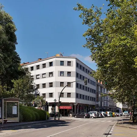 San Lazaro * Saint-Jacques-de-Compostelle